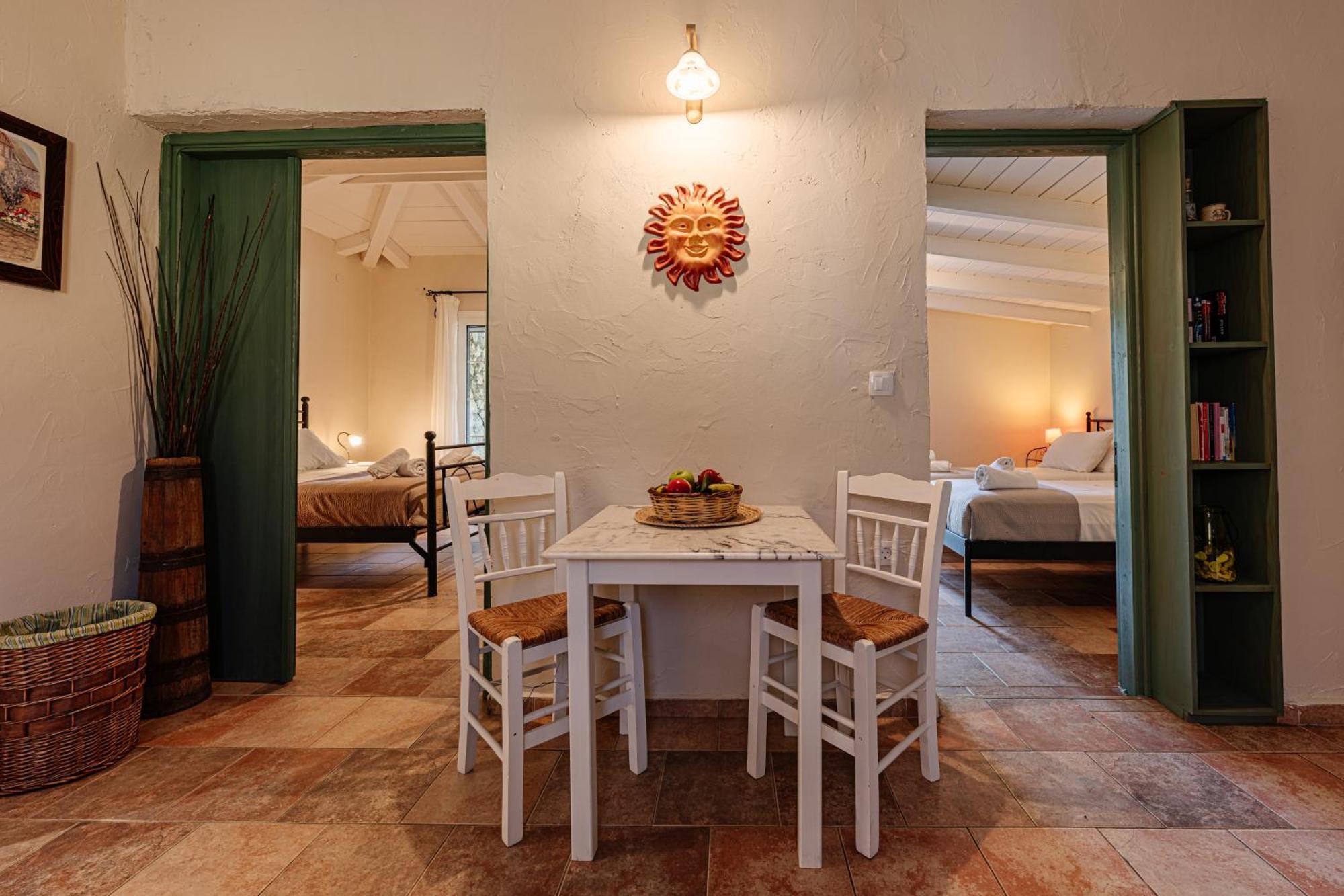 Ilyessa Cottages Méson Yerakaríon Bagian luar foto